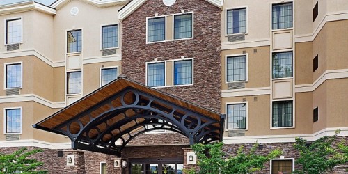 staybridge-suites-hot-springs-entrance