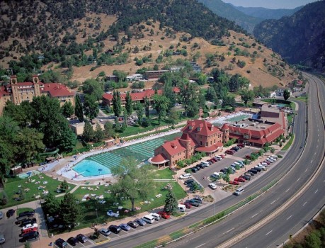 Hot Springs Lodge &amp; Pool