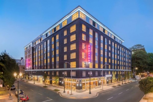 Hampton Inn &amp; Suites Portland-Pearl District