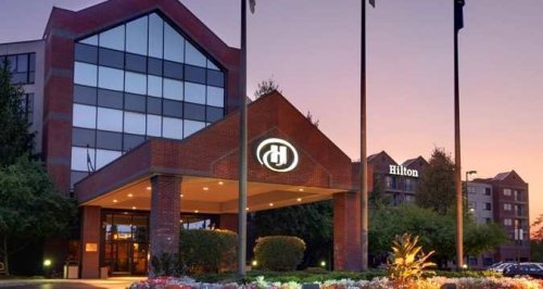 Hilton Suites Auburn Hills Suites