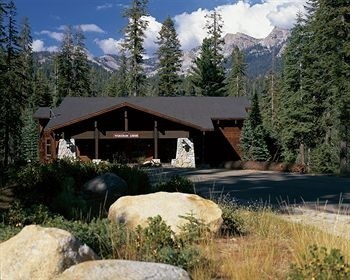 Wuksachi Lodge