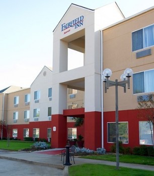 Fairfield Inn &amp; Suites Arlington Six Flags