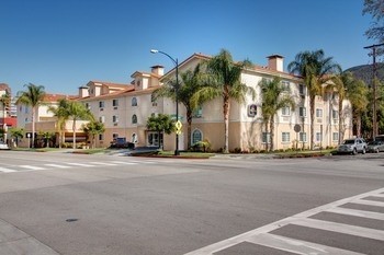 Best Western Plus Media Center Inn &amp; Suites