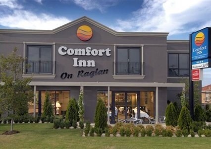 Comfort Inn On Raglan