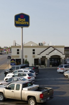 BEST WESTERN War Bonnet Inn