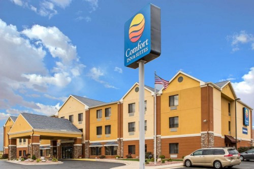 Comfort Inn &amp; Suites Kenosha