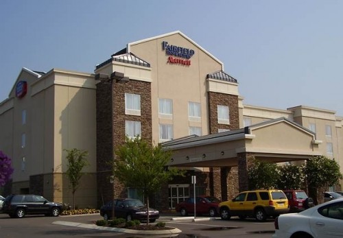Fairfield Inn &amp; Suites Murfreesboro