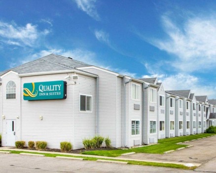 Quality Inn &amp; Suites North/Polaris