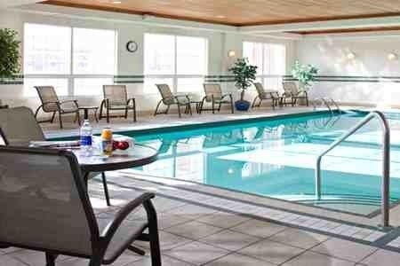 Country Inns &amp; Suites Calgary