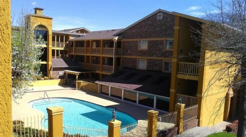 Nashville Airport Inn &amp; Suites