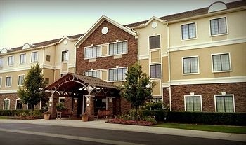 Staybridge Suites Detroit - Novi