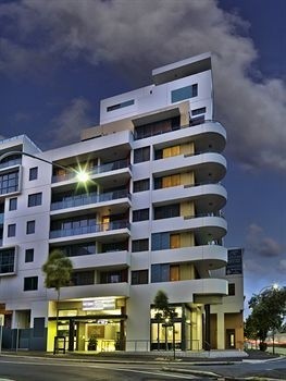 Meriton Serviced Apartments - Danks Street