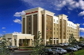 Hampton Inn &amp; Suites Cleveland-Beachwood