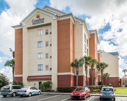 Comfort Inn &amp; Suites Convention Center