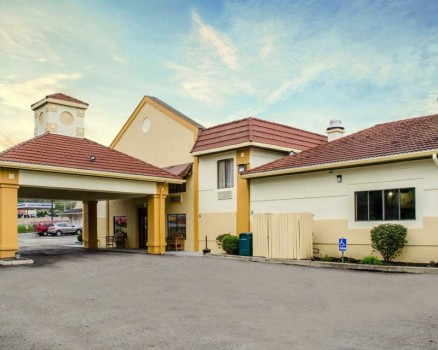 Quality Inn &amp; Suites Medina - Akron West