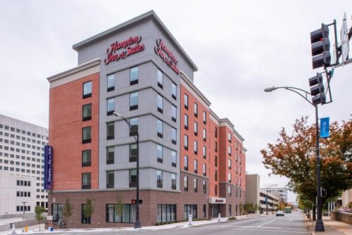 hamptoninnsuitesINTHXHX