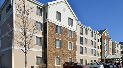 staybridge suites indianapolis airport